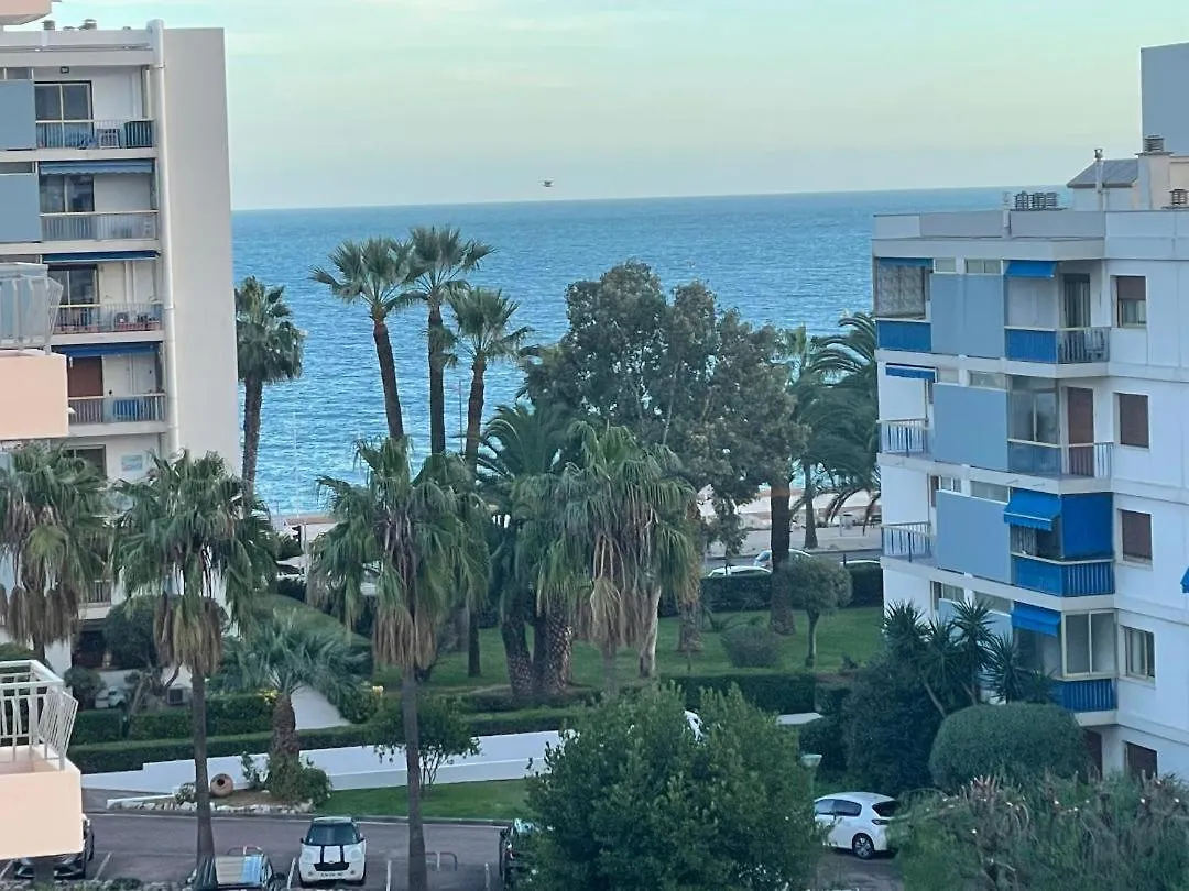 Appartement Vue Mer Tres Proche De La Plage Et Des Commerces contacts