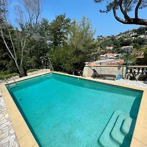 Appartement Bas De Avec Piscine Privée Partagée Proche Bord De, Cagnes-sur-Mer